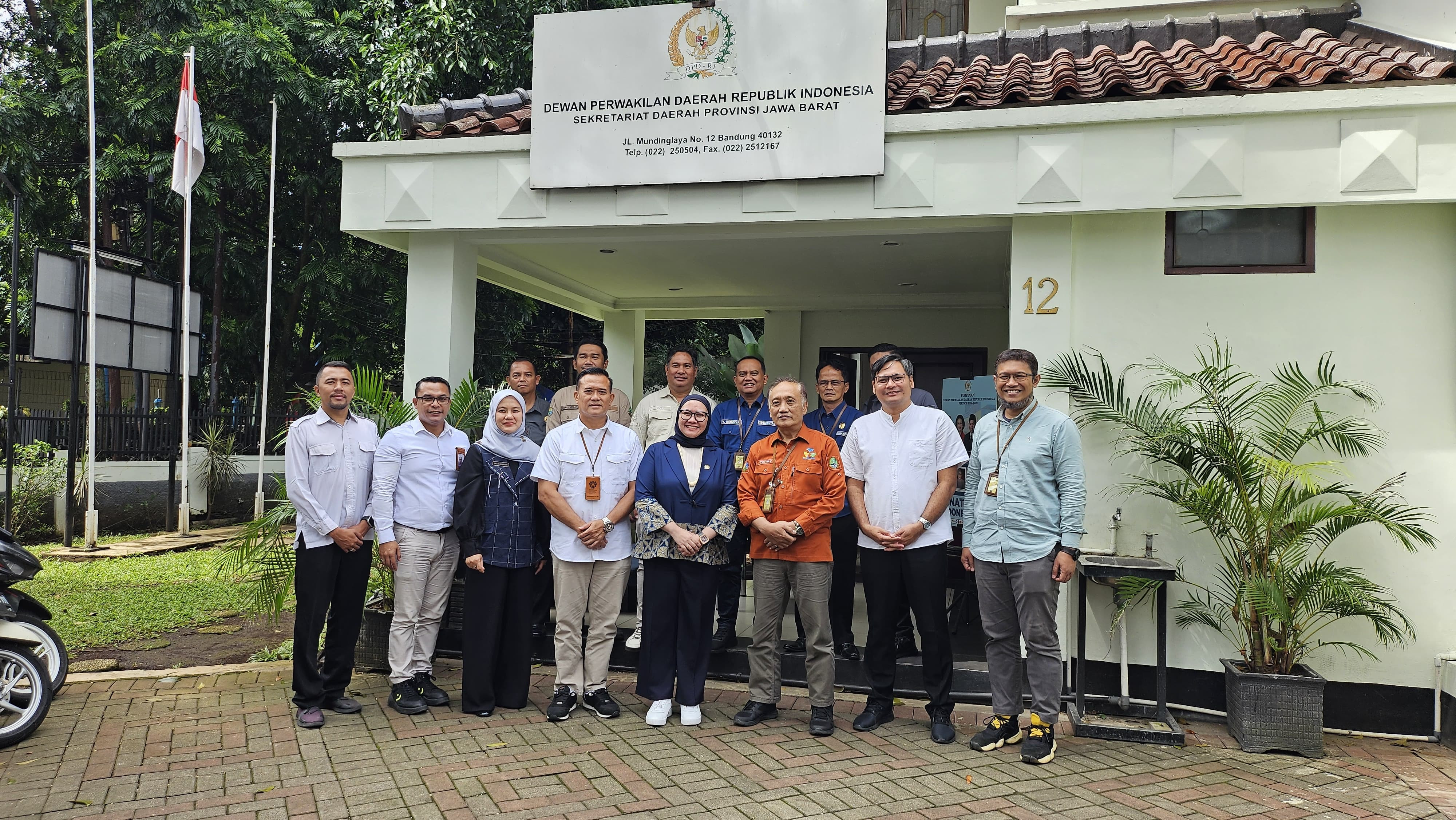 Bahas_Pelindungan_Pekerja_Migran_Indonesia,_BP3MI_Jawa_Barat_Rapat.jpg