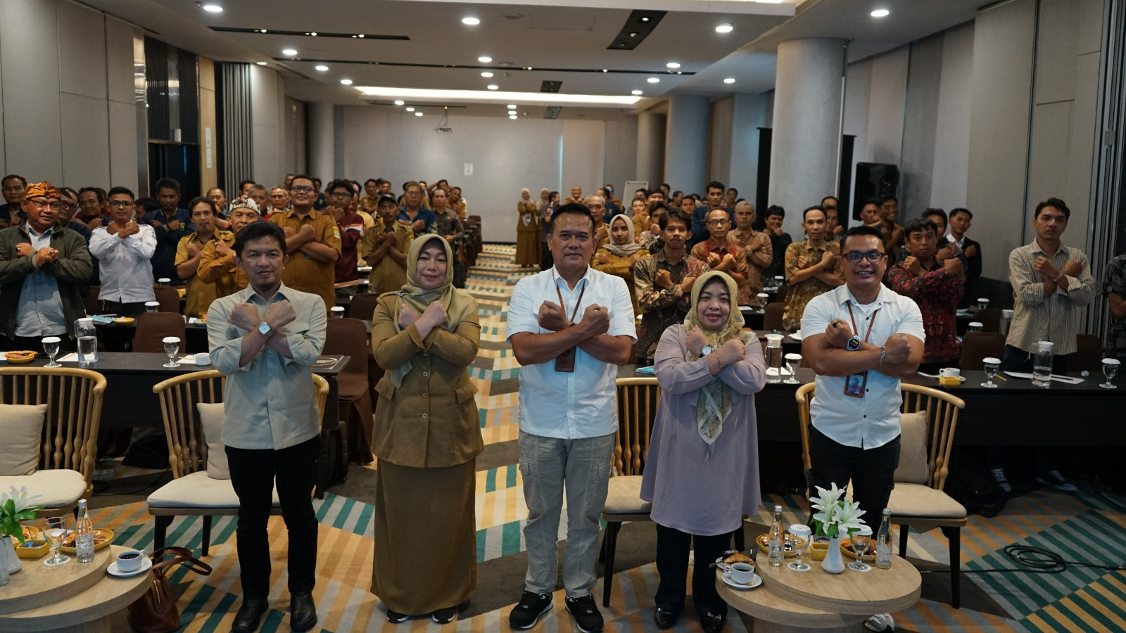 KemenP2MI_Gelar_Edukasi_Pra_Pendaftaran_bagi_Kepala_Desa_se-Karawang.jpg