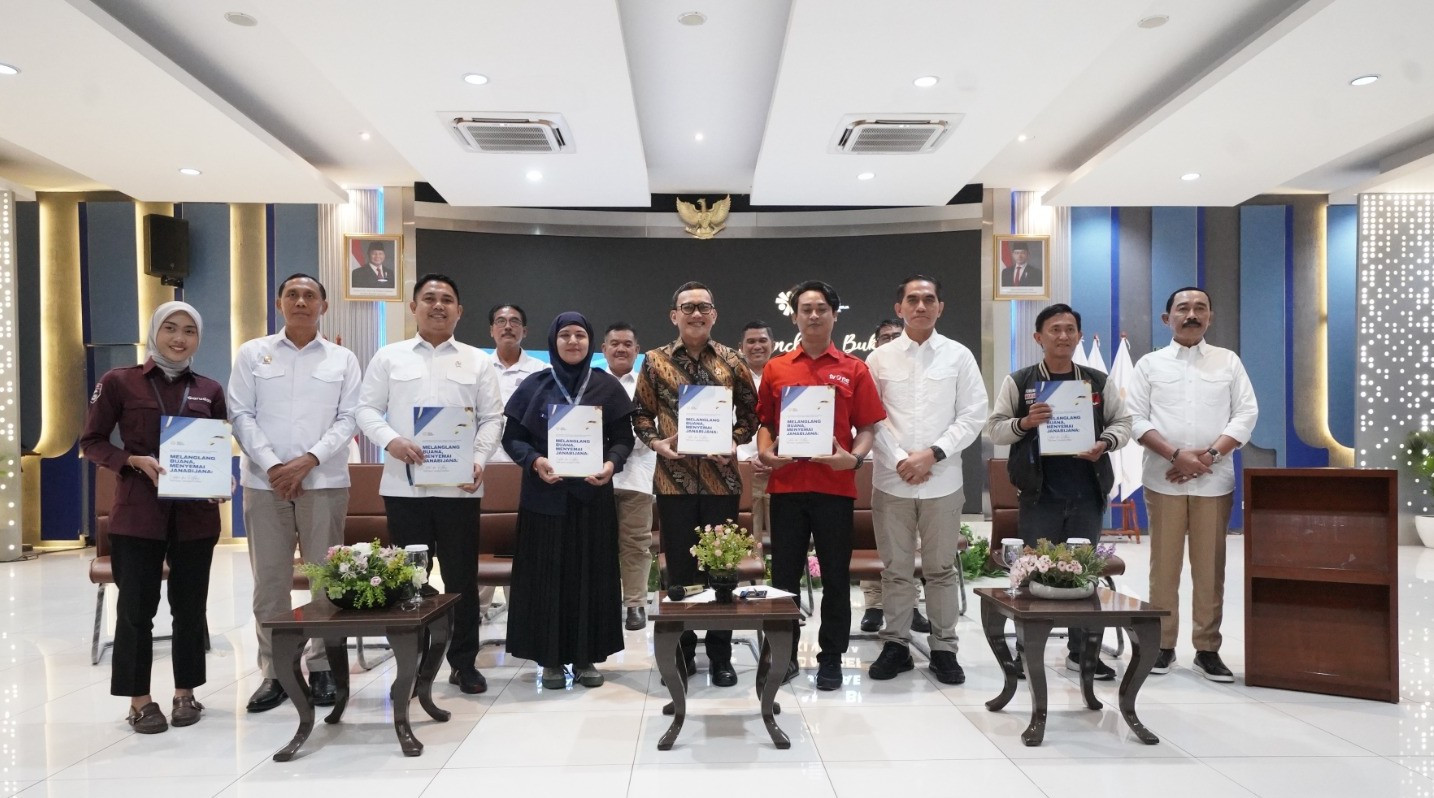 Launching_Buku__Melanglang_Buana,_Menyemai_Janabijana.jpg