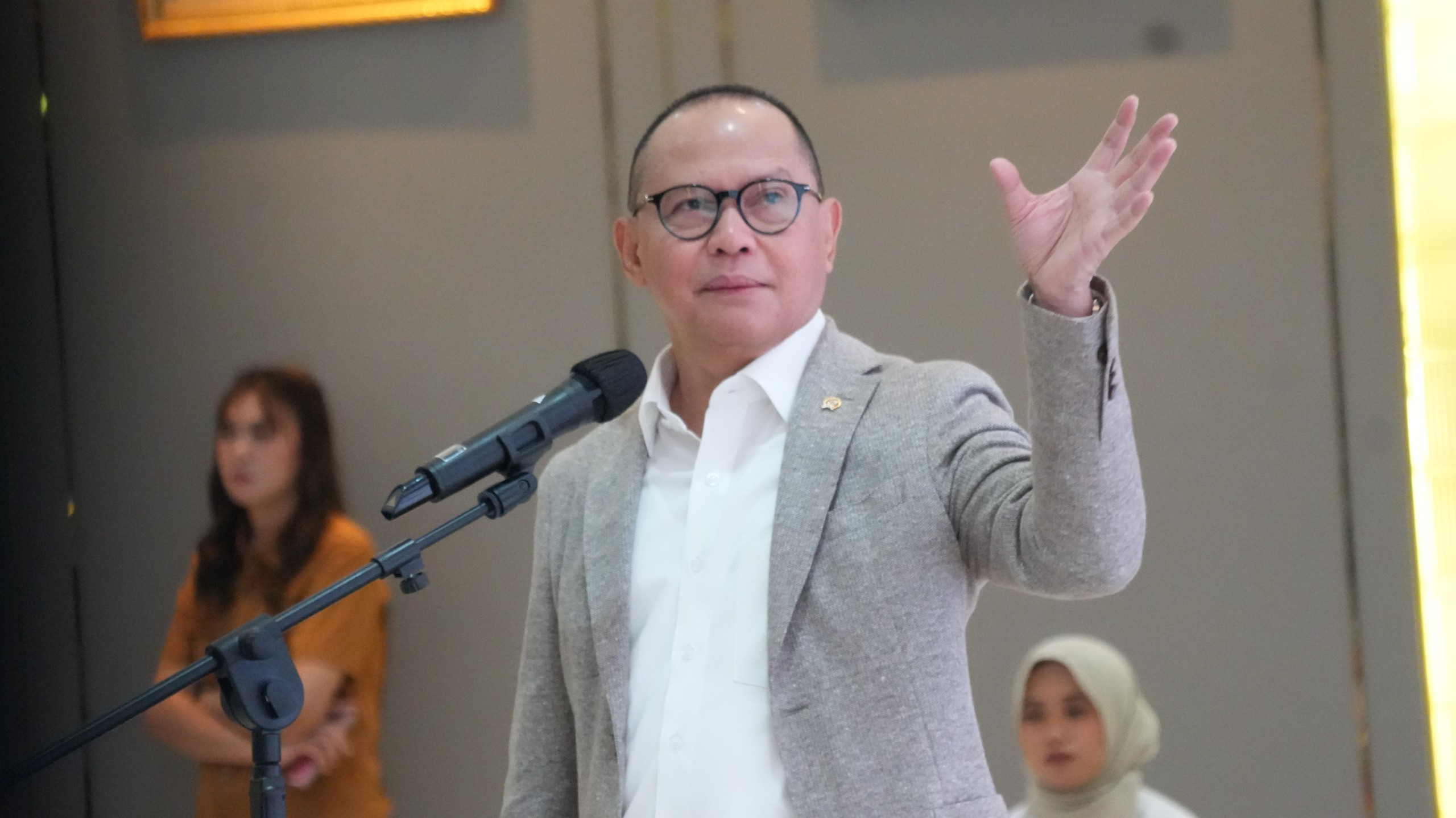 Menteri_Mukhtarudin_Dorong_Pemda_Buat_Perda_Perlindungan_Pekerja_Migran.jpg