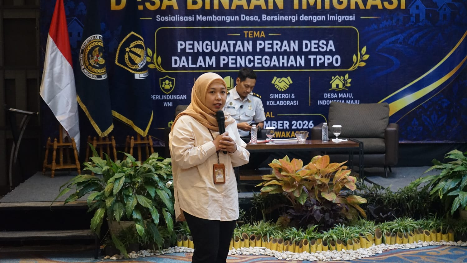 Perkuat_Edukasi_Migrasi_Aman_melalui_Sosialisasi_Desa_Binaan_Imigrasi.jpg